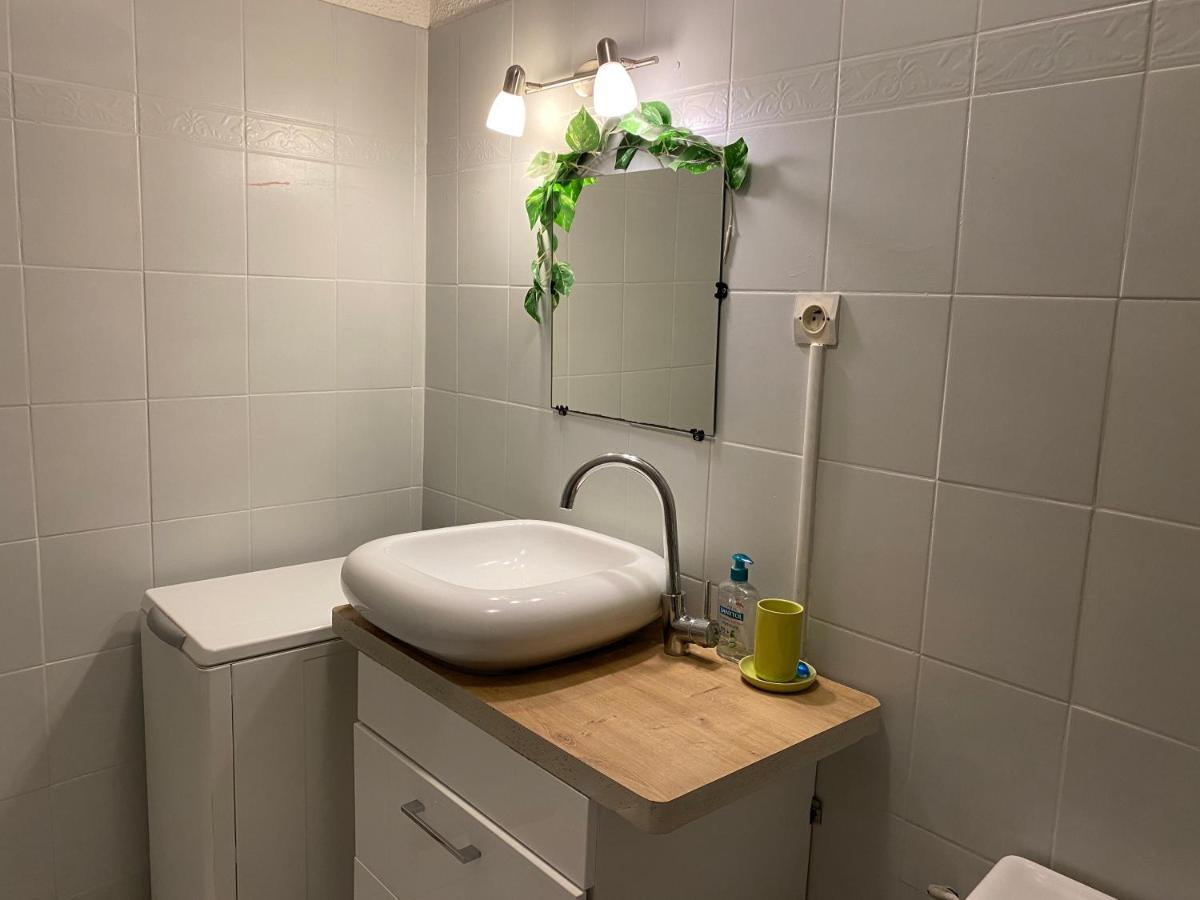 カルカソンヌAu Pied De La Cite, T3 Au Calmeアパートメント エクステリア 写真